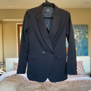 Classic black blazer but stretch